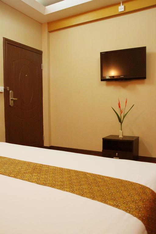 Visiting Card Hotel & Resort Bangkok Buitenkant foto