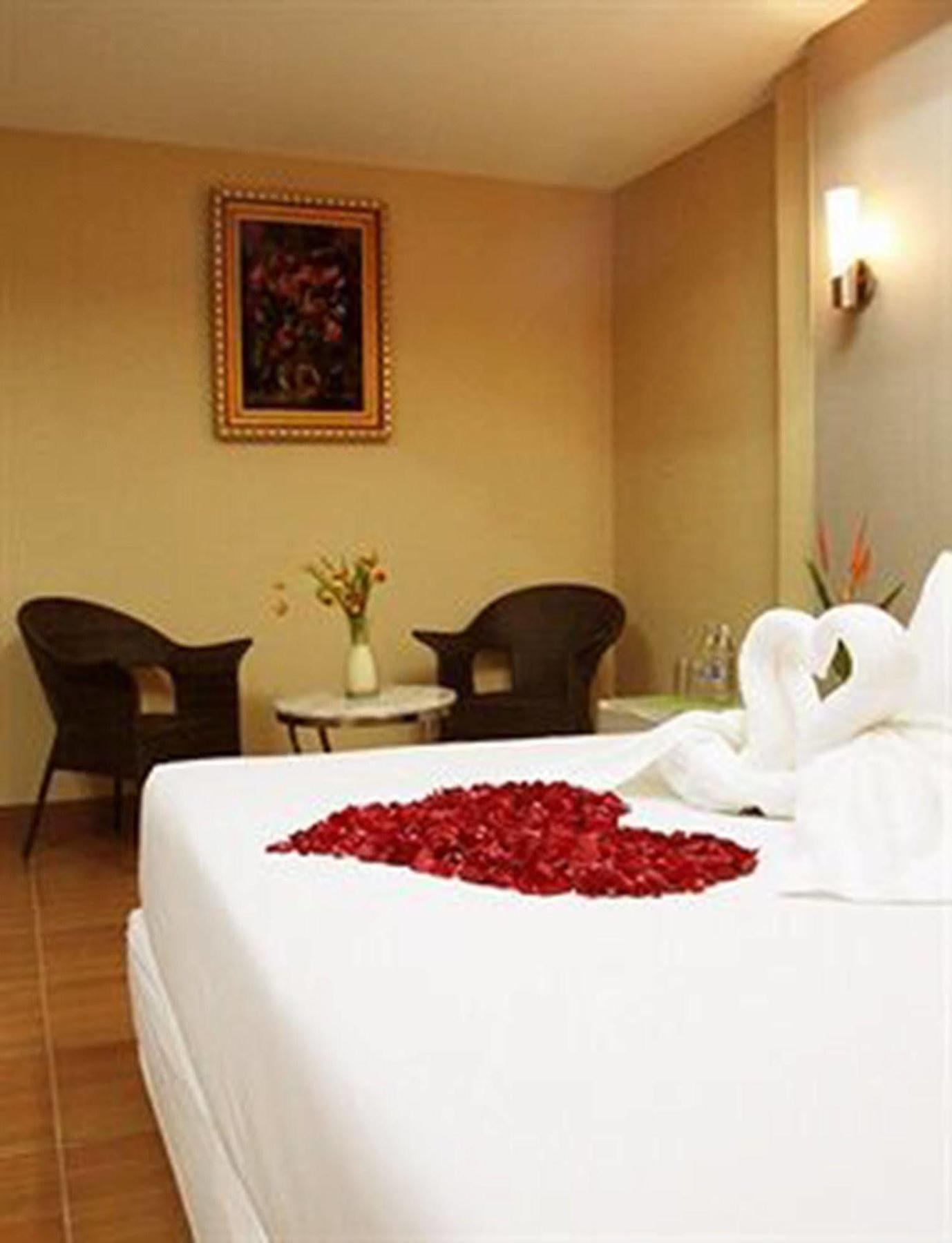 Visiting Card Hotel & Resort Bangkok Buitenkant foto